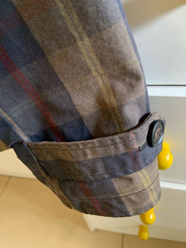 Parka Pull&Bear cuadros Talla M
da talla entre S,M