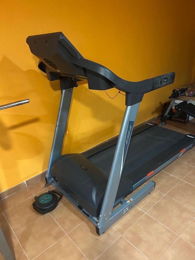 Cinta de correr BH ZX - Poco uso