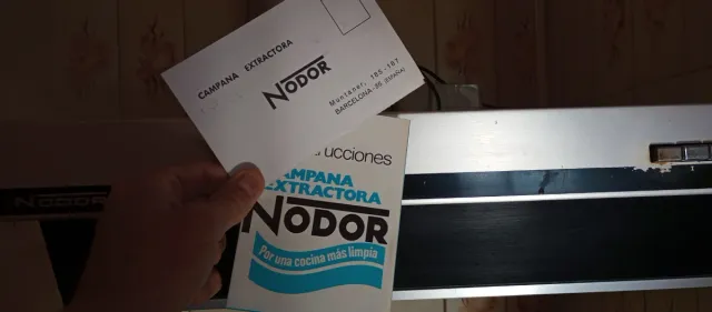 Campana extractora NODOR con documentación