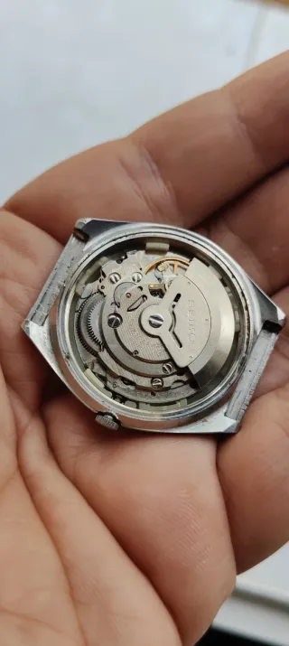 Reloj Seiko 5 Automático Azul y Dorado