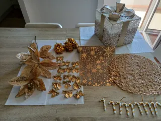 Decorazioni Natale Oro e Bianco