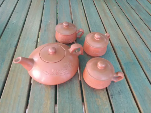 Juego te chino barro rojo (tetera y 3 tazas)