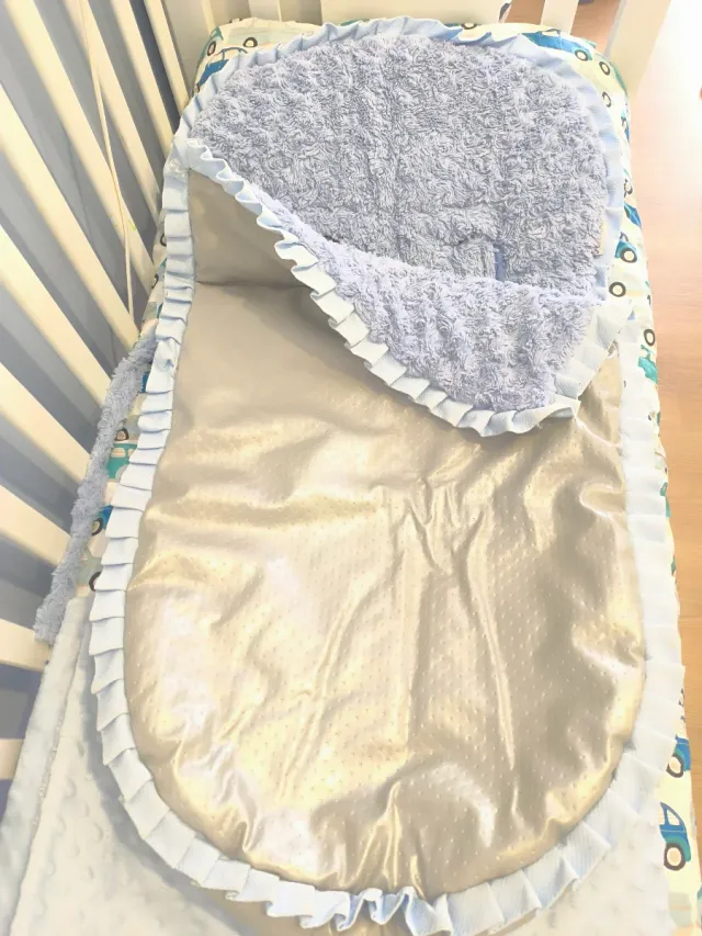 Saco de bebé de pelo azul