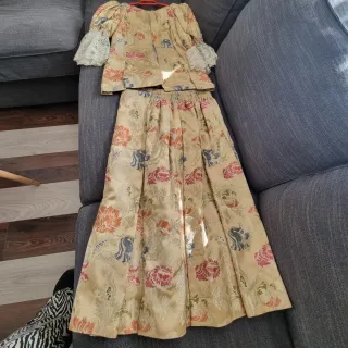Traje de fallera floral