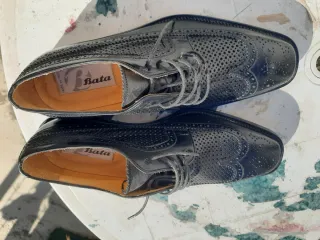 Scarpe eleganti Bata uomo cuoio traforato 42