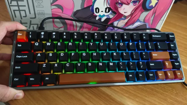 Teclado Mecánico AKKO MOD68 Negro/Marrón nuevo