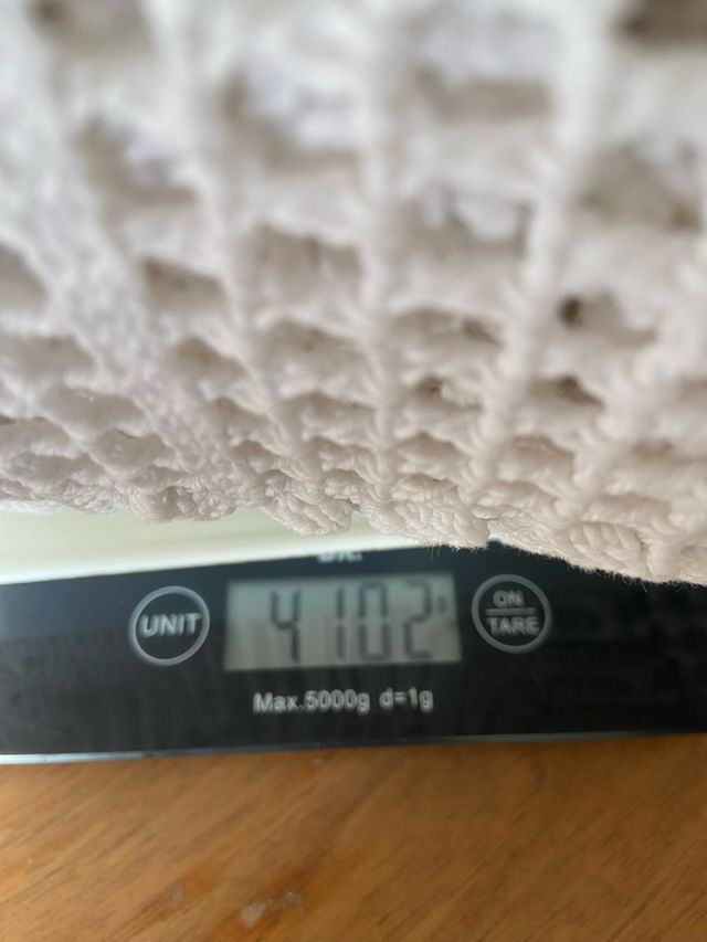 Trapunta fatta a mano all'uncinetto con frange, 4 chili!