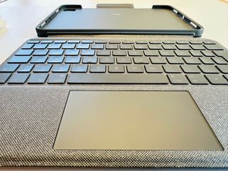 iPad Pro 11” (‘18) 256GB Wi-Fi + Apple Pencil gen2