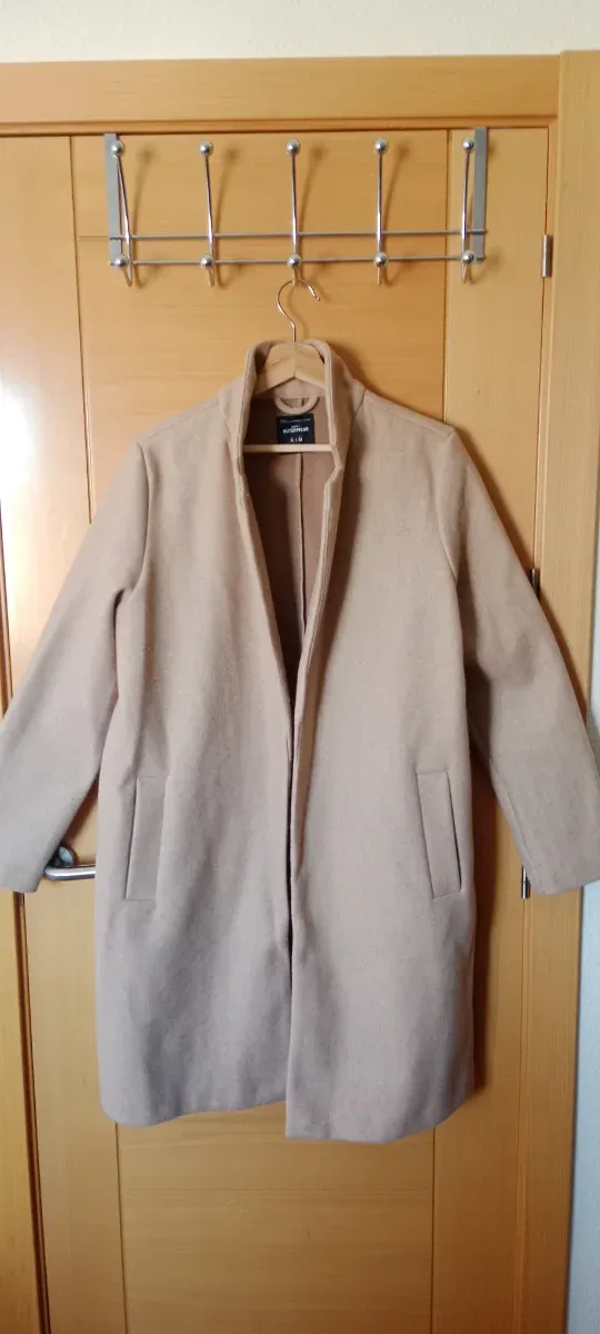 Abrigo de vestir beige