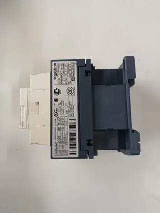 Contactor Schneider LC1D09P7