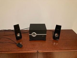 Altavoces Labtec 2.1 con Subwoofer