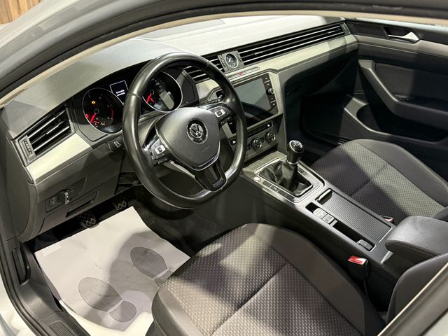 Volkswagen Passat Variant Edition 1.6 TDI BMT