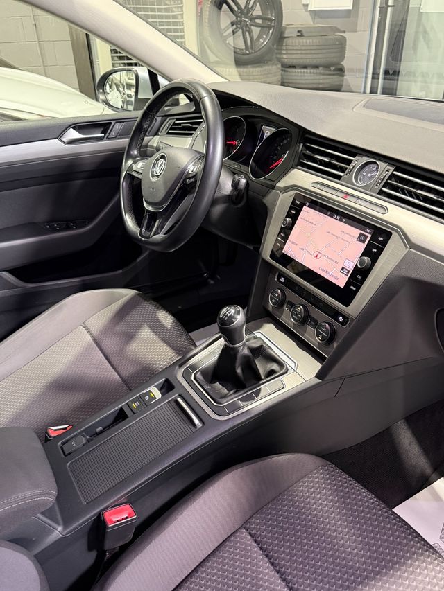 Volkswagen Passat Variant Edition 1.6 TDI BMT