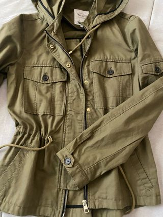 Cazadora Zara verde militar