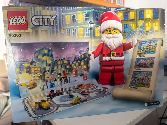LEGO City Calendario de Adviento 60303