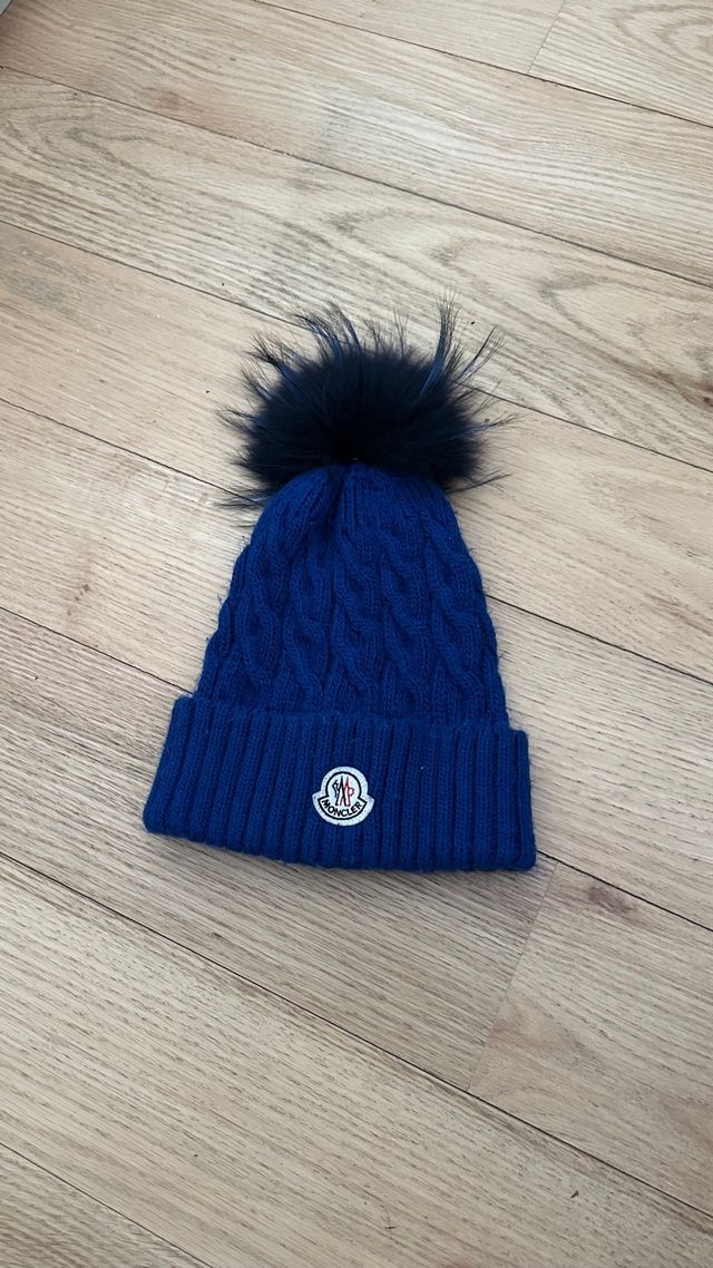 Gorro Moncler Azul con pompón