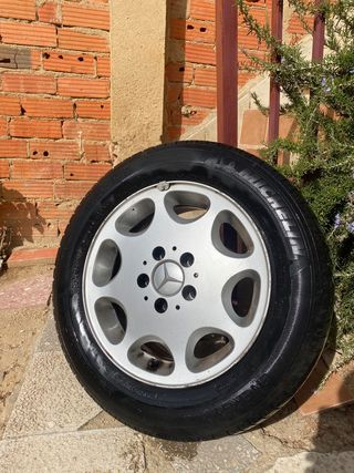 Llanta Mercedes W202 W124