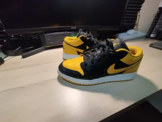 Nike Air Jordan Taxi