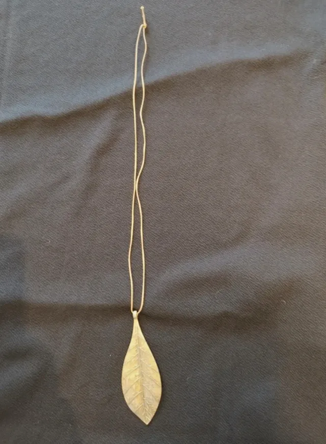 Colgante Hoja Oro Envejecido