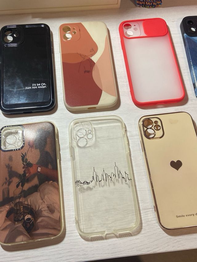 Fundas iPhone 11 (Varias)