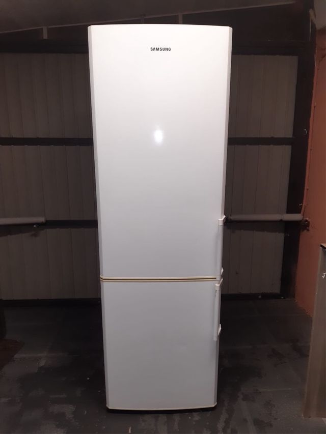 Nevera Samsung 1.87 de alto trasporte incluido