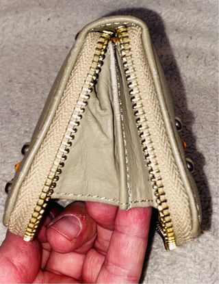 Cartera Tous Beige con Tachuelas Naranja