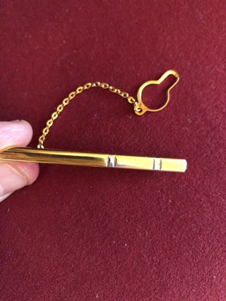 Aguja corbata caballero