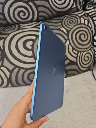 iPad 10ª Generación Azul. Wi-Fi + Celular - 64 GB