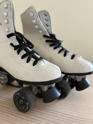 Patines 4 Ruedas Boomerang Blancos