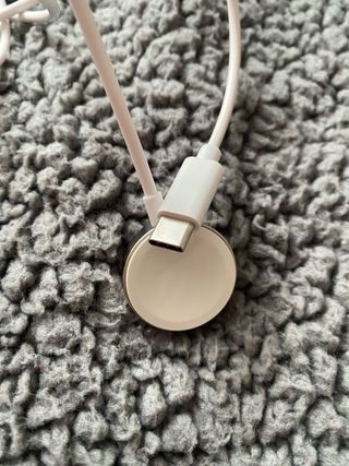 Cargador Apple Watch.