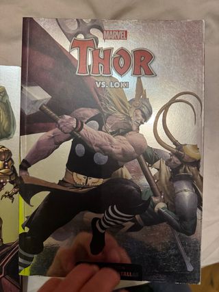 THOR VS LOKI GRANDES BATALLAS MARVEL cómic