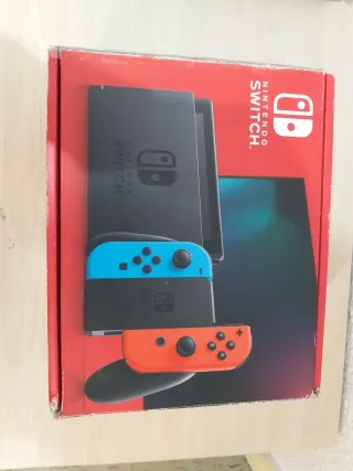 Nintendo Switch estándar con 2 juegos