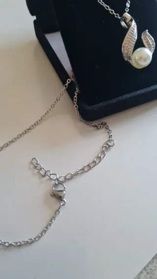 Collana con perla e zirconi