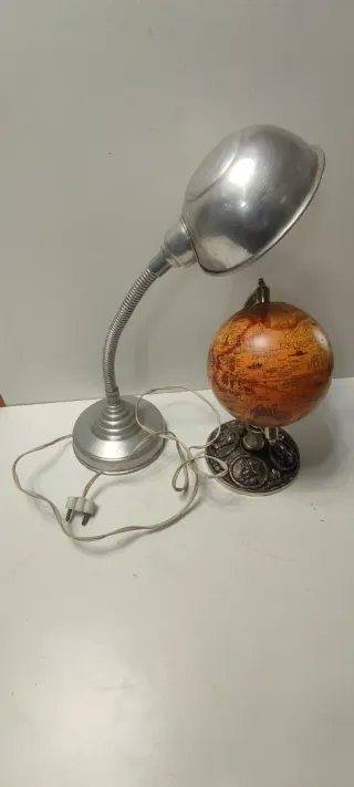 Lampara flexo y adorno