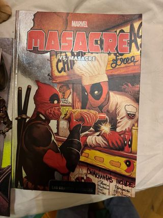 Deadpool vs deadpoolDeadp GRANDES BATALLAS MARVEL