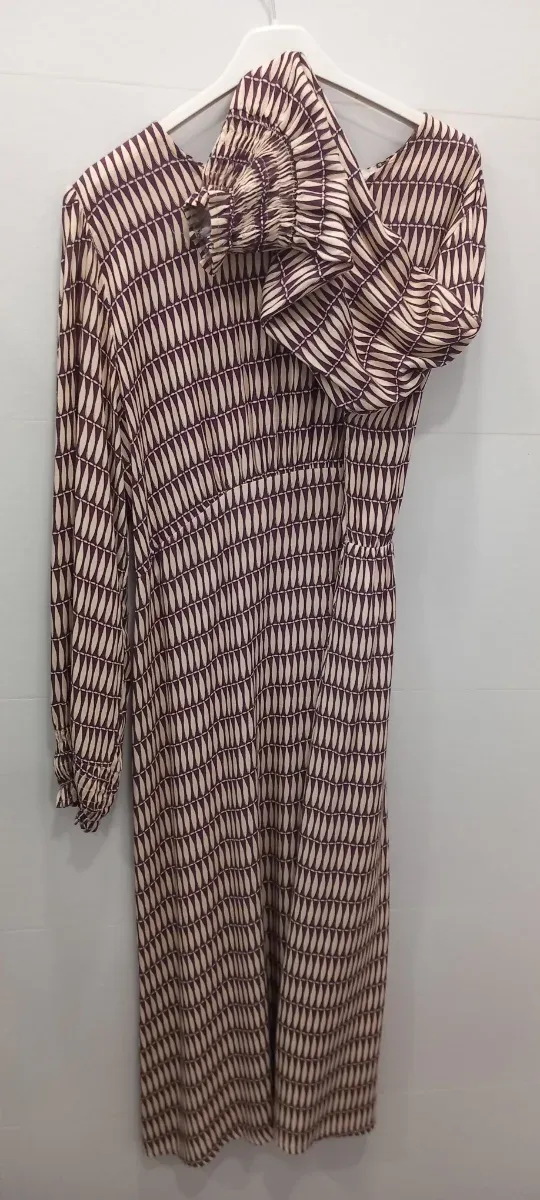 Vestido largo estampado manga larga