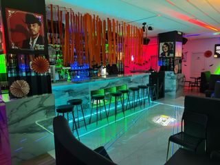 PUB LATINO EN FUNCIONAMIENTO LISTO PARA TRABAJAR