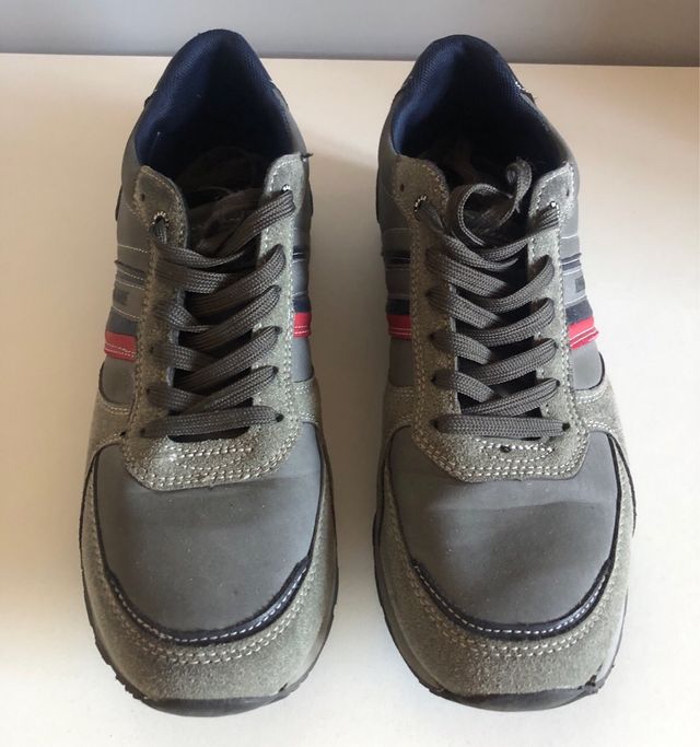 Scarpe Armata di Mare in buone condizioni.