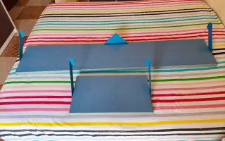 Estanterías de madera azules