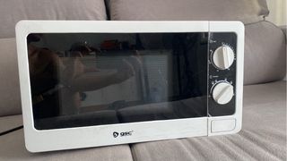 “VENDO” Microondas blanco