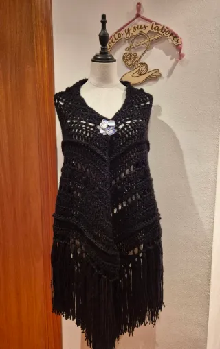 Manton Lana Negro Hecho a Mano