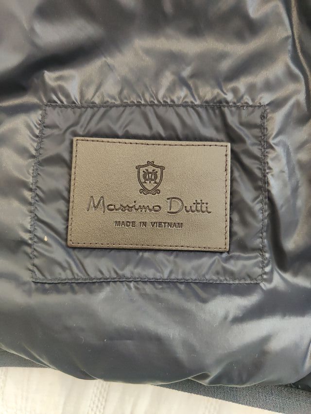 Chaleco acolchado con capucha