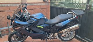 BMW F800GT Moto Azul
