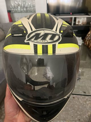 Casco de moto MTHELMETS amarillo y negro