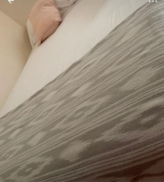 Manta gris estampado ikat