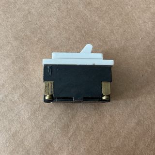 Conmutador Niessen 400