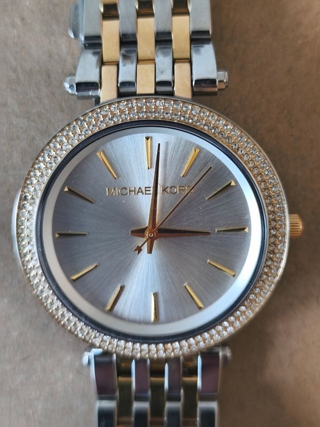 Reloj Michael Kors MK3215 Dorado y Plateado
