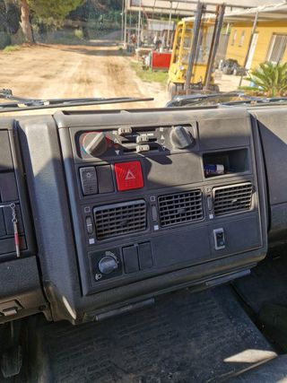CAMION IVECO ML 80E14