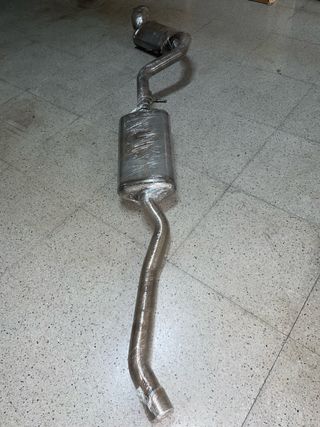 Tubo de escape bmw 116d 2010 de SERIE
