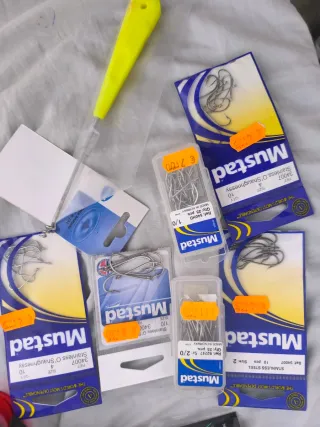 Lote de Anzuelos Mustad